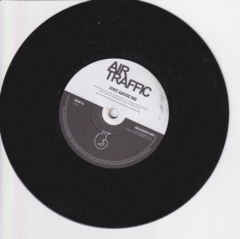Air Traffic – Just Abuse Me (UK)