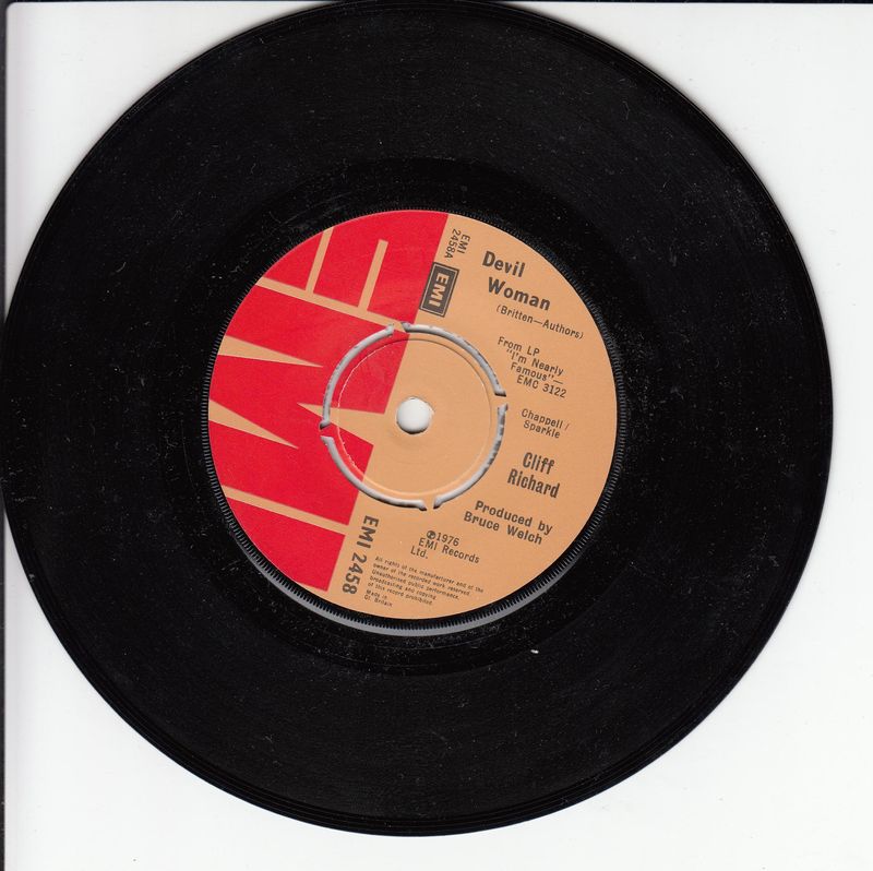 Cliff Richard – Devil Woman (UK)